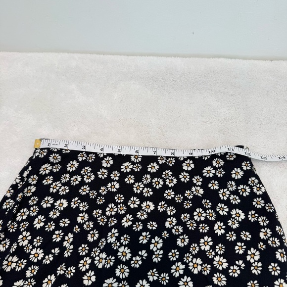REFORMATION Bea Daisy Daisies Midi Skirt Black 0 - Picture 10 of 13